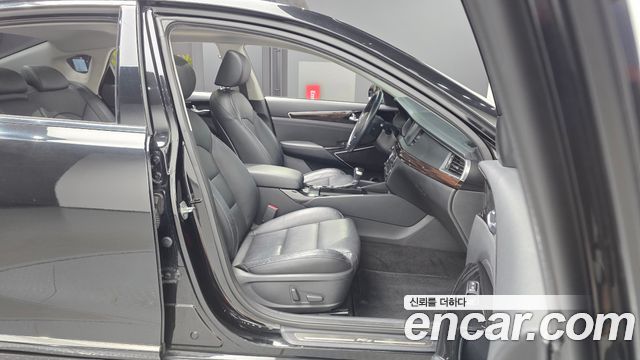 Kia K7 3.0 LPI Luxury (Rental Car) 2019 — фото 11