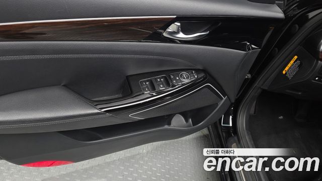 Kia K7 3.0 LPI Luxury (Rental Car) 2019 — фото 28