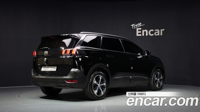 Peugeot 5008 (II) 1.6 BlueHDi Allure 2019 — фото 2