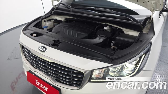 Kia Carnival 9-Seater Noblesse Special 2019 — фото 6