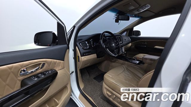 Kia Carnival 9-Seater Noblesse Special 2019 — фото 10