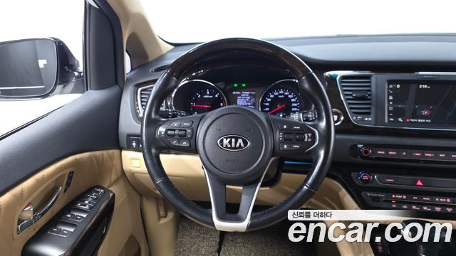 Kia Carnival 9-Seater Noblesse Special 2019 — фото 15