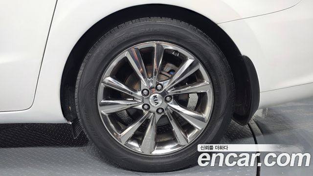 Kia Carnival 9-Seater Noblesse Special 2019 — фото 21