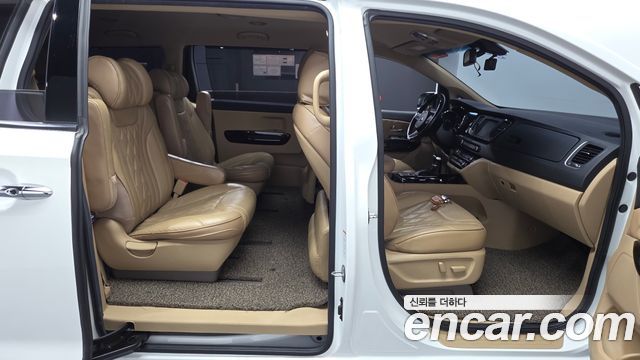 Kia Carnival 9-Seater Noblesse Special 2019 — фото 26