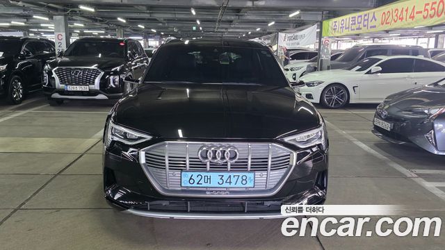 Audi e-tron 55 Quattro 2023 — фото 22
