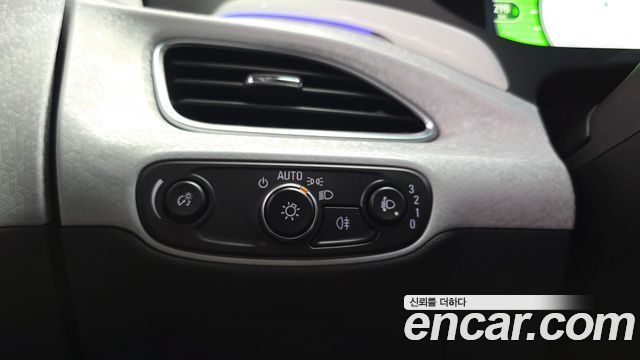 Chevrolet Bolt EV EV LT DLX 2018 — фото 17