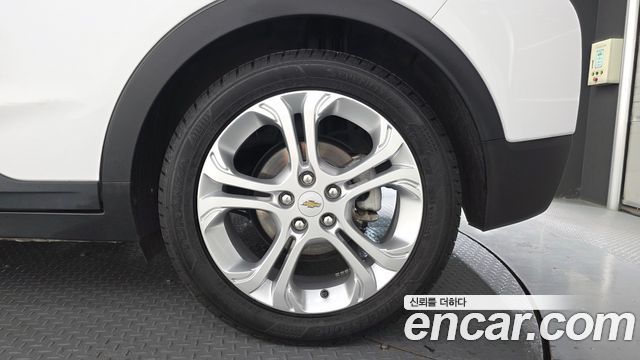 Chevrolet Bolt EV EV LT DLX 2018 — фото 21