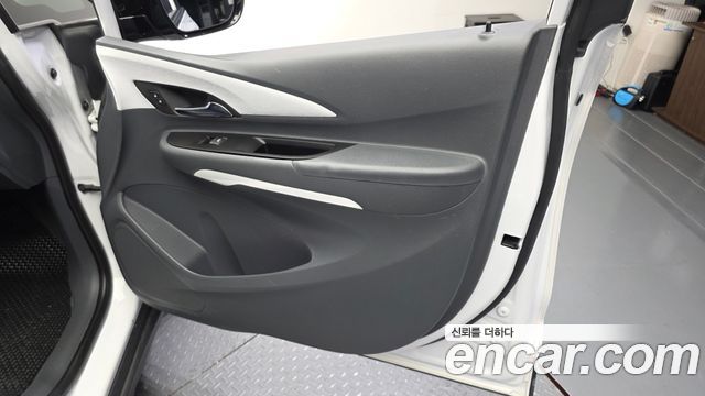 Chevrolet Bolt EV EV LT DLX 2018 — фото 24