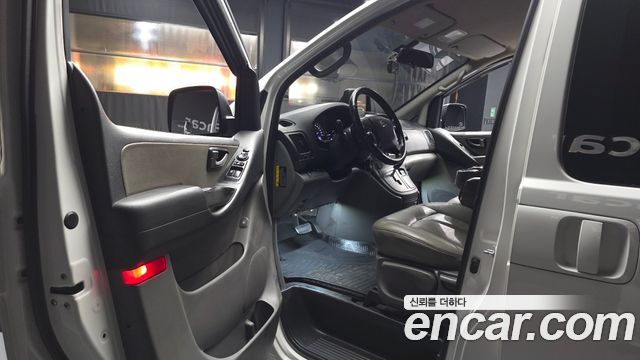 Hyundai Grand Starex Van 3-Seater Smart 2020 — фото 10
