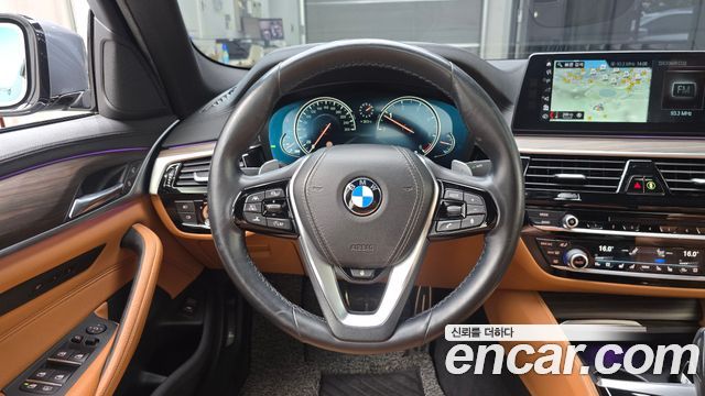 BMW 5 Series (G30) 520d xDrive M Sport Package Plus 2017 — фото 13