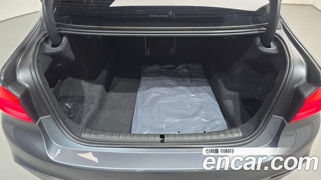 BMW 5 Series (G30) 520d xDrive M Sport Package Plus 2017 — фото 32