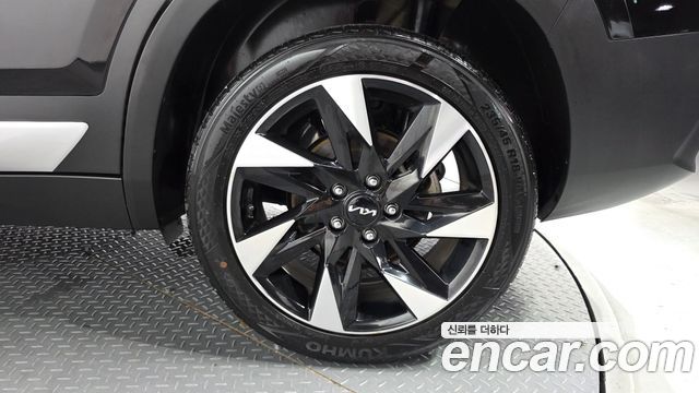 Kia Seltos Gasoline 1.6 Turbo 2WD Gravity 2023 — фото 21