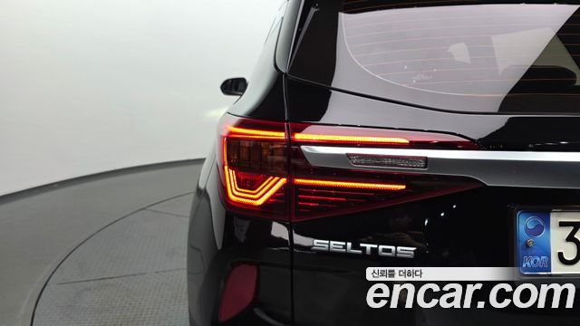 Kia Seltos Gasoline 1.6 Turbo 2WD Gravity 2023 — фото 23
