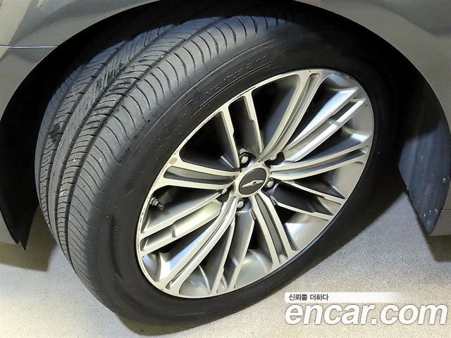 Genesis G80 3.3 GDI Luxury 2017 — фото 24