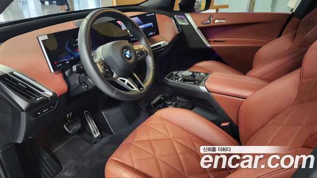 BMW iX xDrive60 M Sport Pro 2026 — фото 10