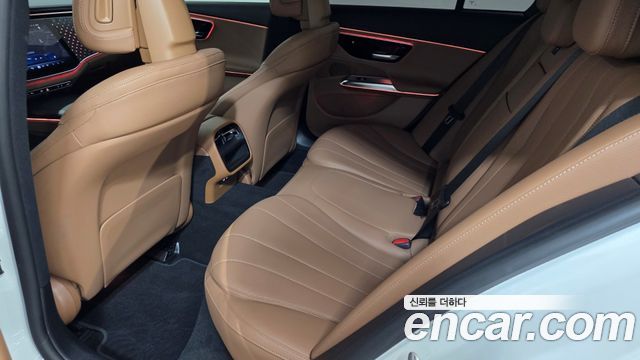 Mercedes-Benz E-Class (W214) E220d 4MATIC Exclusive 2024 — фото 10