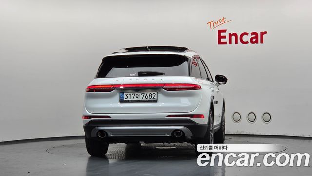 Lincoln Corsair 2.0 Reserve AWD 2020 — фото 4