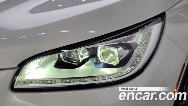 Lincoln Corsair 2.0 Reserve AWD 2020 — фото 28