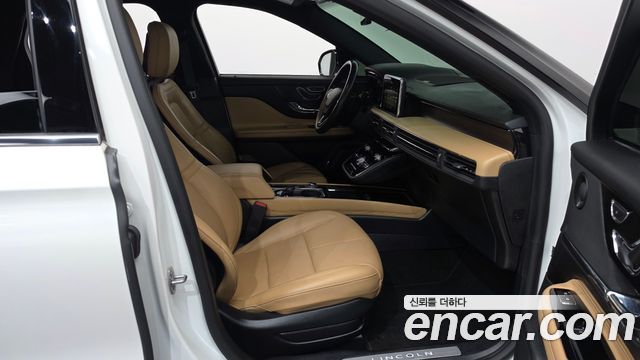 Lincoln Corsair 2.0 Reserve AWD 2020 — фото 32