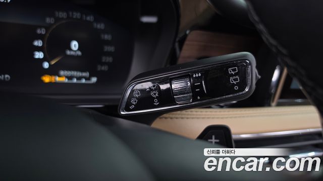 Lincoln Corsair 2.0 Reserve AWD 2020 — фото 36