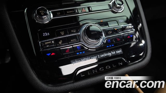 Lincoln Corsair 2.0 Reserve AWD 2020 — фото 43