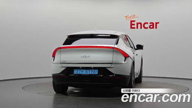 Kia EV6 Long Range Earth 2022 — фото 4