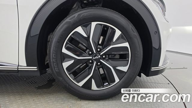 Kia EV6 Long Range Earth 2022 — фото 21