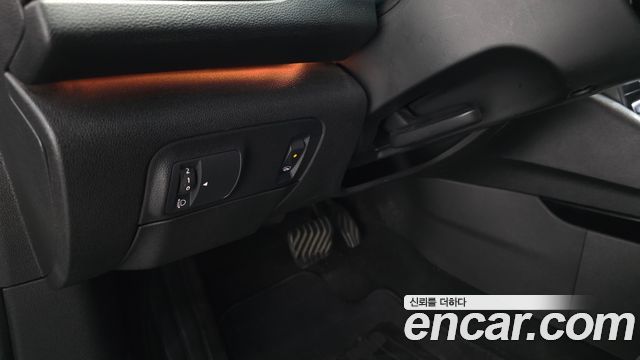 Renault Korea SM6 2.0 GDe LE 2017 — фото 14