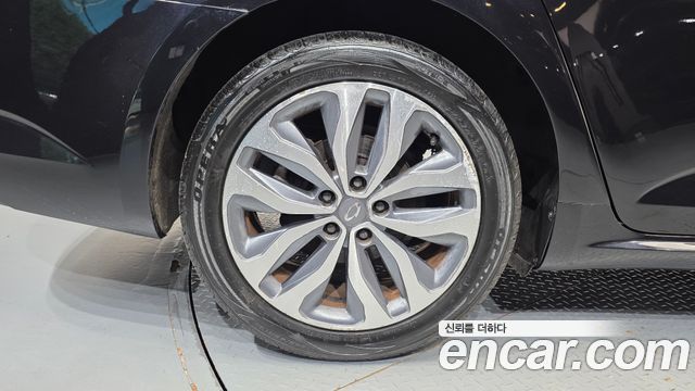 Renault Korea SM6 2.0 GDe LE 2017 — фото 21