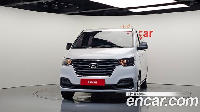 Hyundai Grand Starex Wagon 12-Seater Modern 2019 — фото 3