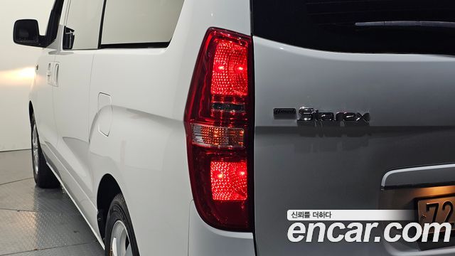 Hyundai Grand Starex Wagon 12-Seater Modern 2019 — фото 23