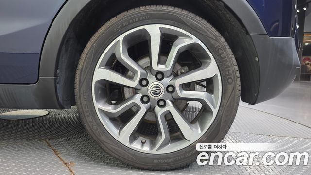 KG Mobility (SsangYong) Tivoli LX 2WD HI-DLX 2015 — фото 5