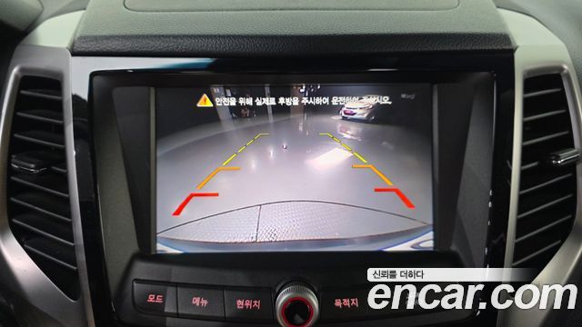 KG Mobility (SsangYong) Tivoli LX 2WD HI-DLX 2015 — фото 15