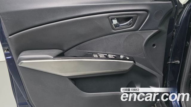 KG Mobility (SsangYong) Tivoli LX 2WD HI-DLX 2015 — фото 24
