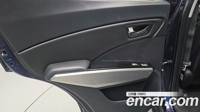 KG Mobility (SsangYong) Tivoli LX 2WD HI-DLX 2015 — фото 25