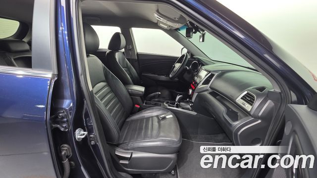 KG Mobility (SsangYong) Tivoli LX 2WD HI-DLX 2015 — фото 26