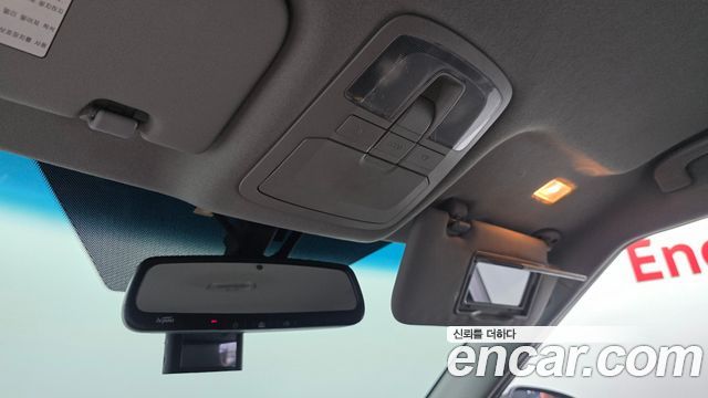 KG Mobility (SsangYong) Tivoli LX 2WD HI-DLX 2015 — фото 29