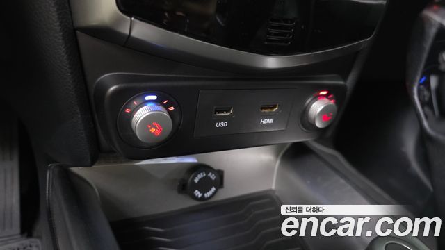 KG Mobility (SsangYong) Tivoli LX 2WD HI-DLX 2015 — фото 30