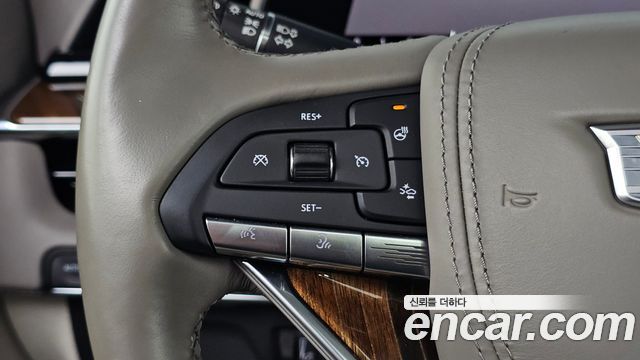 Cadillac Escalade (V) 6.2 Sports Platinum 2021 — фото 32