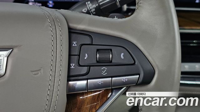 Cadillac Escalade (V) 6.2 Sports Platinum 2021 — фото 33