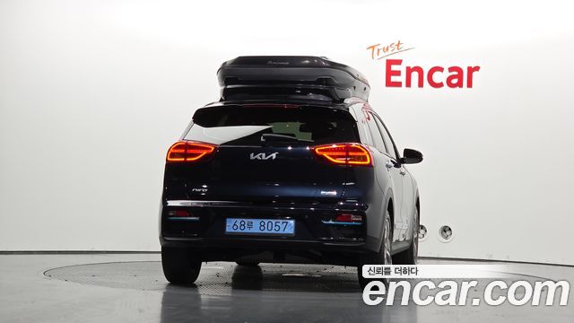 Kia Niro EV Noblesse 2022 — фото 4