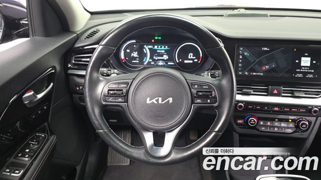 Kia Niro EV Noblesse 2022 — фото 17