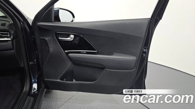 Kia Niro EV Noblesse 2022 — фото 30