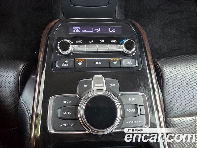 Genesis EQ900 3.8 GDI AWD Luxury 2016 — фото 10