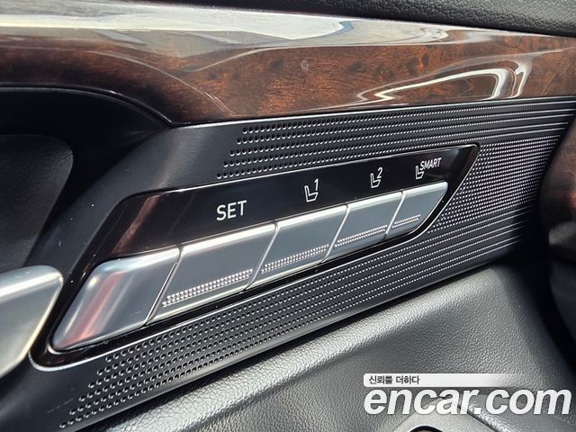 Genesis EQ900 3.8 GDI AWD Luxury 2016 — фото 17