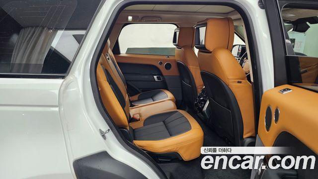 Land Rover Range Rover Sport (II) D300 AB Dynamic 2021 — фото 11