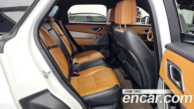 Land Rover Range Rover Velar 3.0 D300 R-Dynamic HSE 2018 — фото 16