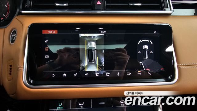 Land Rover Range Rover Velar 3.0 D300 R-Dynamic HSE 2018 — фото 19
