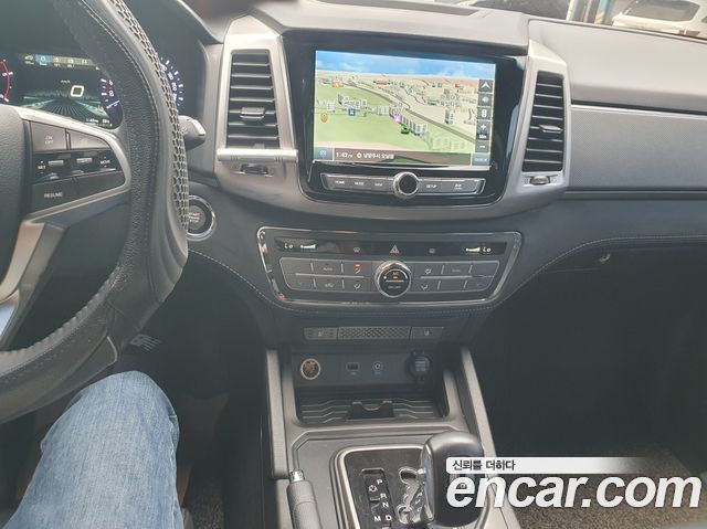 KG Mobility (SsangYong) Rexton Sports Khan Diesel 2.2 4WD Professional X (5-Link) 2019 — фото 10
