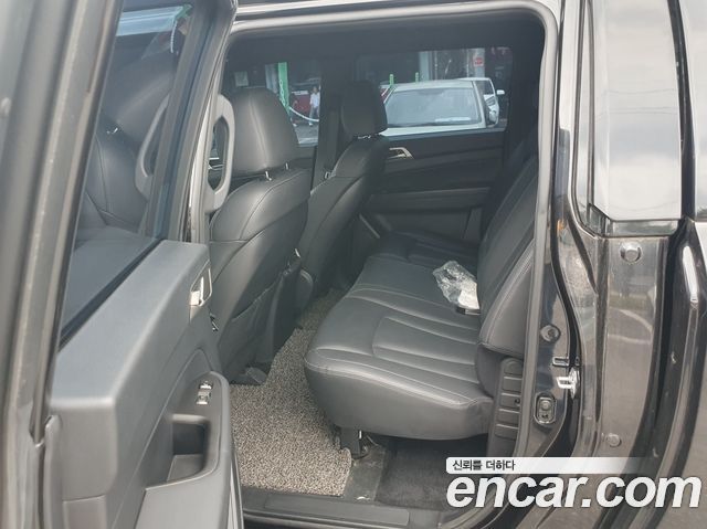 KG Mobility (SsangYong) Rexton Sports Khan Diesel 2.2 4WD Professional X (5-Link) 2019 — фото 16